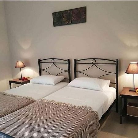 Guesthouse Emi Ligia Zewnętrze zdjęcie